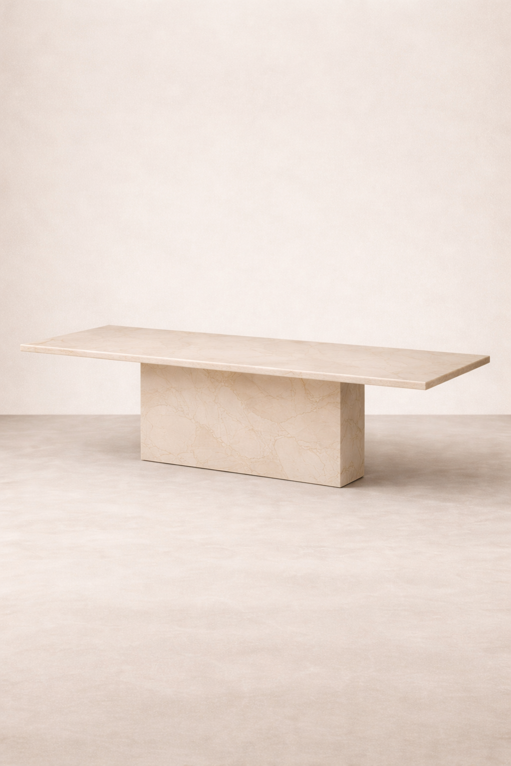 The Marlborough in Crema Marfil